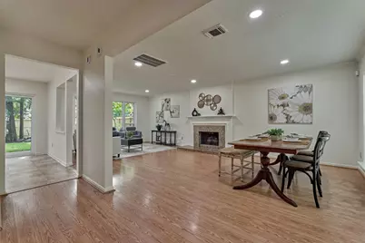 71 Breezy Point Place, The Woodlands, TX 77381 - Photo 8