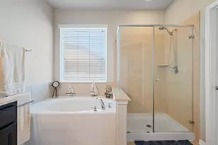 9807 Patricia Haven Ln, Humble, TX 77396 - Photo 18