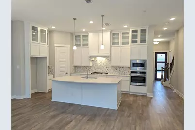 1705 Lindsey Ridge Drive, Houston, TX 77055 - Photo 4