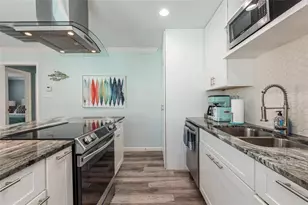 1513 47th St, Galveston, TX 77551 - Photo 6