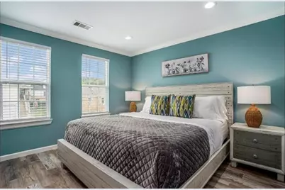 1513 47th Street, Galveston, TX 77551 - Photo 16