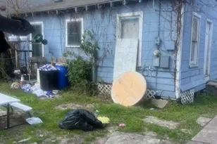 110 E 44th St, Houston, TX 77018 - Photo 4