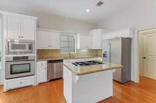 2418 Ralph St, Houston, TX 77006 - Photo 14
