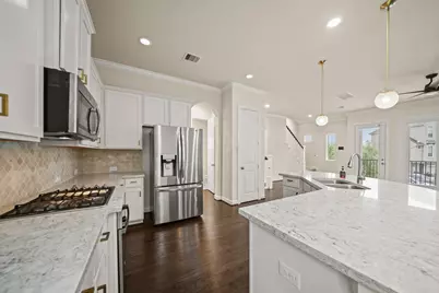 2025 Cambridge Heights Place, Houston, TX 77045 - Photo 14