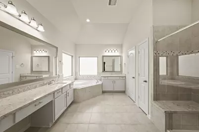 2025 Cambridge Heights Place, Houston, TX 77045 - Photo 22