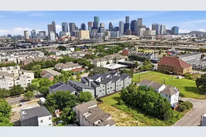 2404 Hadley #C, Houston, TX 77003 - Photo 32