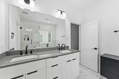 2404 Hadley #C, Houston, TX 77003 - Photo 26