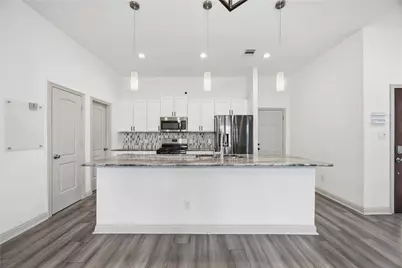 4521 Clover Street, Houston, TX 77051 - Photo 8