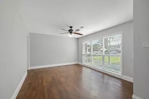 3823 Florinda St, Houston, TX 77021 - Photo 6