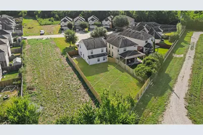 11226 Valley Kings Drive, Houston, TX 77089 - Photo 26