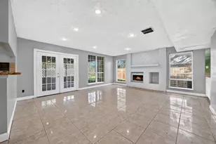 15818 Manfield Dr, Houston, TX 77082 - Photo 12
