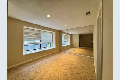 2439 Woodstream Boulevard, Sugar Land, TX 77479 - Photo 12