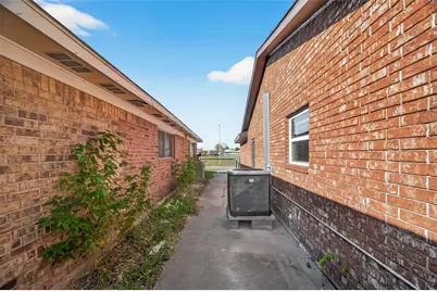 1211 Helms Road, Houston, TX 77088 - Photo 4