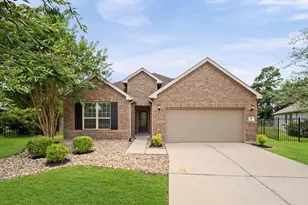 10 Log House Ct, Tomball, TX 77375 - Photo 2