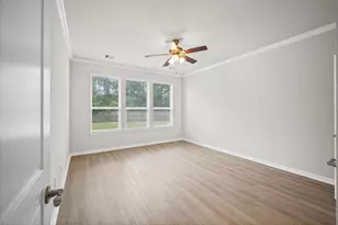 10 Log House Ct, Tomball, TX 77375 - Photo 18