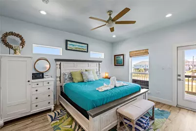 1998 Avenue G, Crystal Beach, TX 77650 - Photo 10