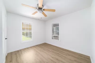 2305 Wilshire Street, Houston, TX 77023 - Photo 14