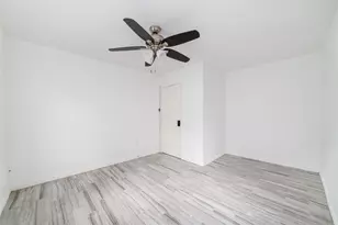 2305 Wilshire St, Houston, TX 77023 - Photo 18