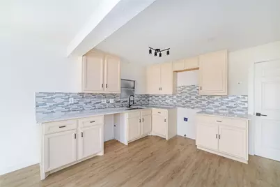 2305 Wilshire Street, Houston, TX 77023 - Photo 10