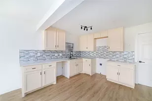 2305 Wilshire St, Houston, TX 77023 - Photo 10