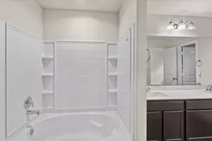 5611 Rainflower Terrace Ln, Spring, TX 77389 - Photo 18