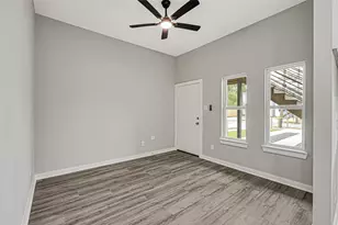 301 Bolden St, Houston, TX 77029 - Photo 4