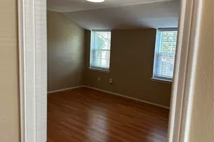 889 Wax Myrtle Ln, Houston, TX 77079 - Photo 12