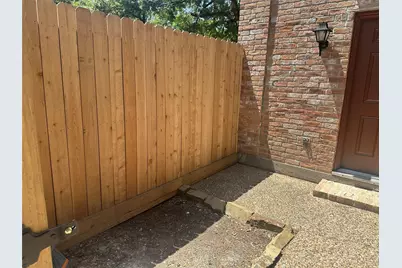 889 Wax Myrtle Lane, Houston, TX 77079 - Photo 4