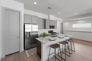16 Fulton Row Ln, Houston, TX 77076 - Photo 8