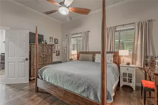 105 N Texas St, Madisonville, TX 77864 - Photo 26