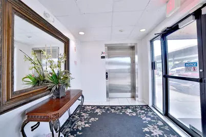 6611 W Sam Houston Parkway Parkway S #1F, Houston, TX 77072 - Photo 1