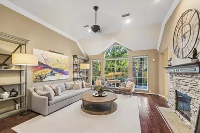 75 Stardust Place, The Woodlands, TX 77381 - Photo 8