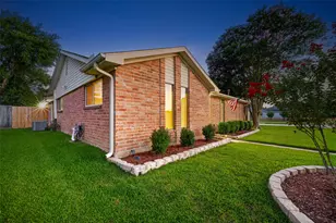 9902 Sageaspen Ln, Houston, TX 77089 - Photo 4