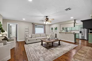 9902 Sageaspen Ln, Houston, TX 77089 - Photo 8