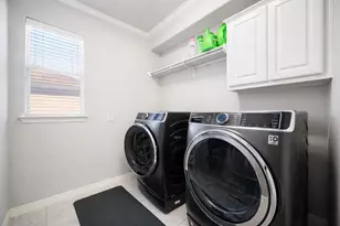 6309 Mapleridge St, Houston, TX 77081 - Photo 24