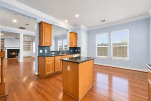 6309 Mapleridge St, Houston, TX 77081 - Photo 6