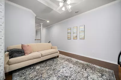 6309 Mapleridge Street, Houston, TX 77081 - Photo 10