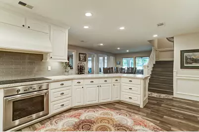 14 Shorelake Drive, Kingwood, TX 77339 - Photo 12