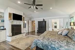 14 Shorelake Dr, Kingwood, TX 77339 - Photo 18
