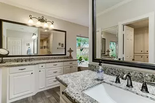 14 Shorelake Dr, Kingwood, TX 77339 - Photo 22