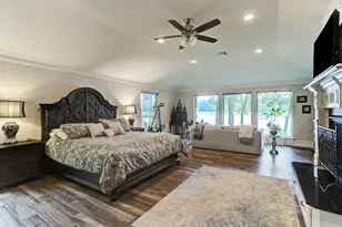 14 Shorelake Dr, Kingwood, TX 77339 - Photo 18