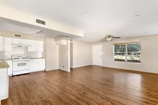 4019 Hillcrest St, Liberty, TX 77575 - Photo 6