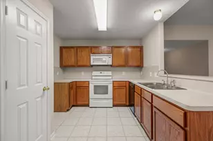 13722 Running Bear Dr, Willis, TX 77378 - Photo 12