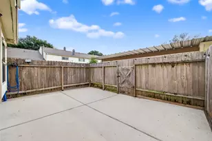 14347 Misty Meadow Ln, Houston, TX 77079 - Photo 40