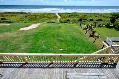 2446 Bluewater Highway, Surfside Beach, TX 77541 - Photo 14