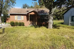 2326 Houston St, Orange, TX 77630 - Photo 2