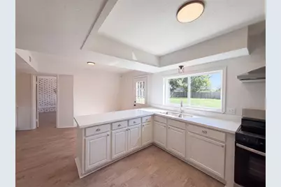 8403 Lone Quail Drive, Houston, TX 77489 - Photo 10