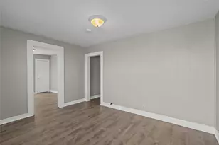 925 4th Ave N, Texas City, TX 77590 - Photo 2