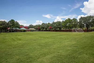 11530 Legend Manor Drive, Houston, TX 77082 - Photo 12