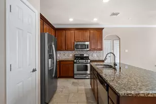 153 Montfair Blvd, The Woodlands, TX 77382 - Photo 10